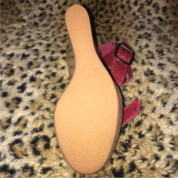 Chloe Wedge Sandals - Picture 4 of 4